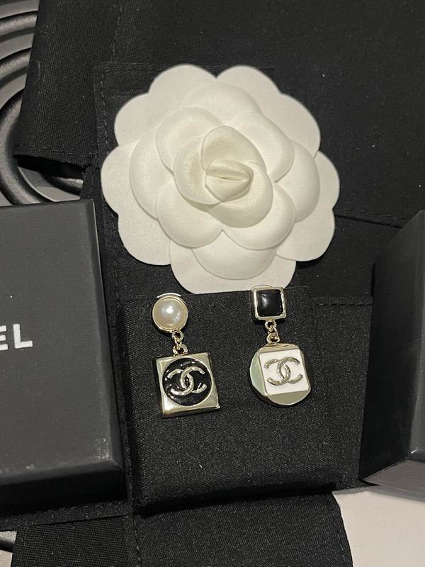 Chanel Earring 03yxs629